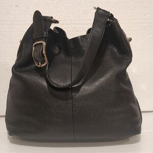 Vintage Coach Penelope Bucket Bag in Pebbled Leather.